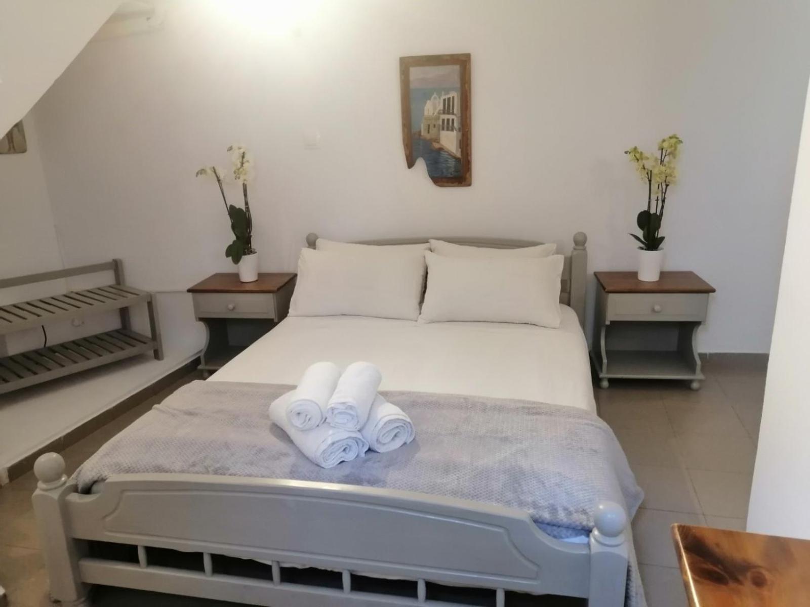 Guest house Anchor Yalos - Double Bed 4